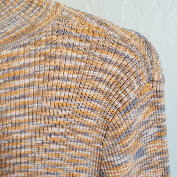 Urban Outfitters Space Dyed Ribbed Knit Turtle Neck Sweater Size Women's Medium - Picture 7 of 10